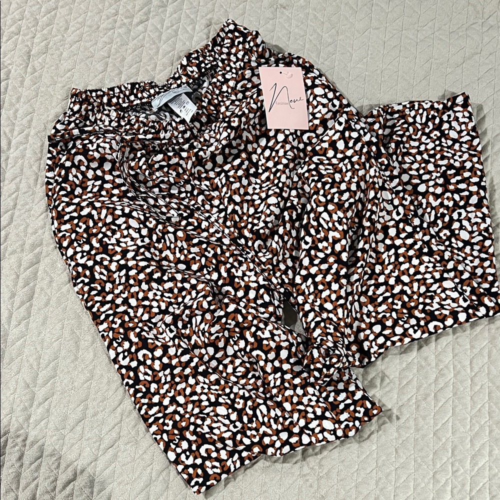 Cheetah Print Wide Leg Pants